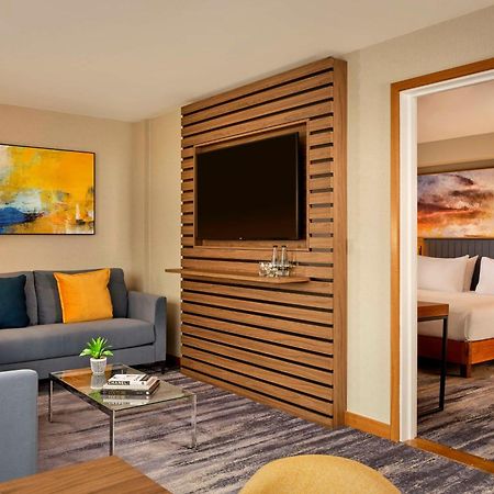 Doubletree By Hilton Lincoln Hotel Exterior foto