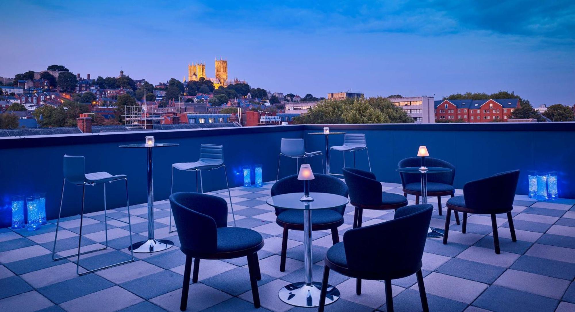 Doubletree By Hilton Lincoln Hotel Exterior foto