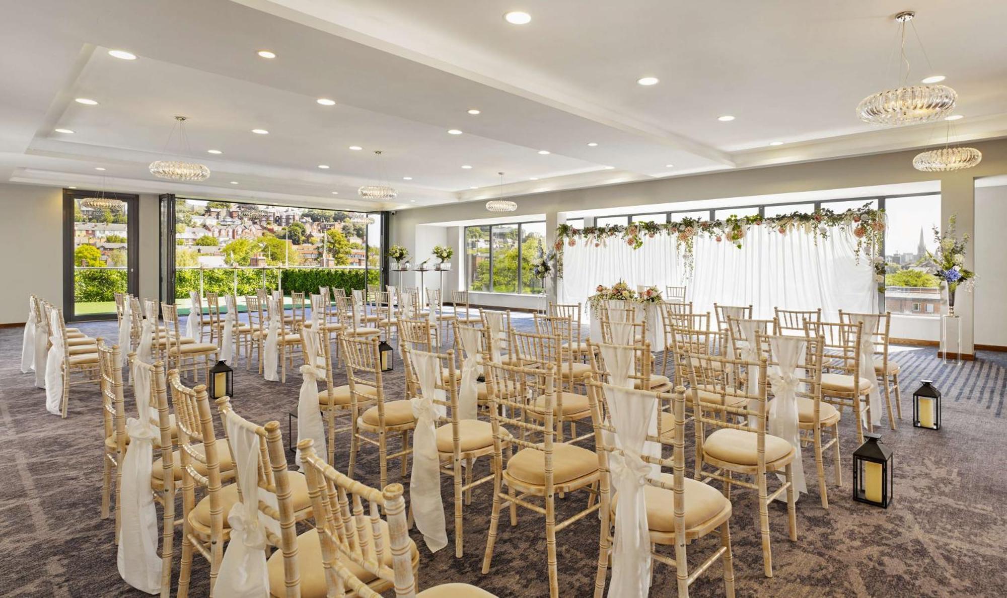 Doubletree By Hilton Lincoln Hotel Exterior foto